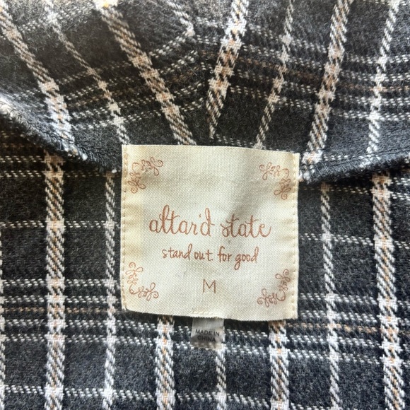 Women’s Altar’d State Plaid Vest - Picture 4 of 6